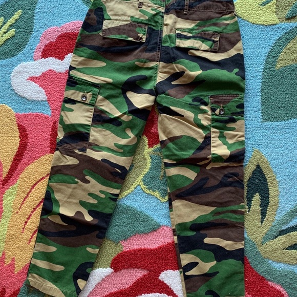 Zara Camo Cropped Pants - Picture 3 of 4